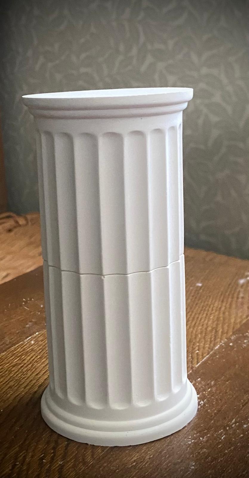 Plaster Architectural Column – Roman Inspired Decorative Sculpture