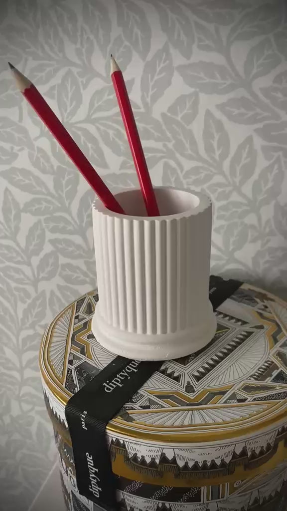 Plaster Architectural Column Pot – Roman Inspired Decorative Sculpture (small)